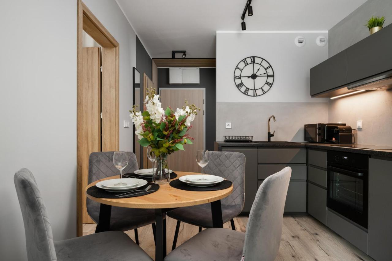 Apartment Wroclaw Braniborska By Noclegi Renters מראה חיצוני תמונה